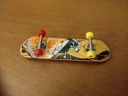 اسکیت بورد انگشتی اسکیت پارک مدل حرفه ای