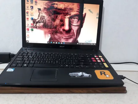 پایه نگهدارنده لپ تاپ آرسی مدل لانه زنبوری