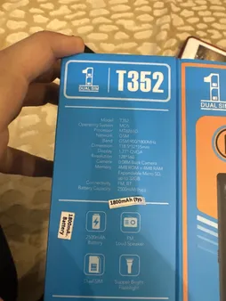 گوشی موبایل جی ال ایکس مدل T352 دو سیم کارت ظرفیت 4 مگابایت و رم 4 مگابایت