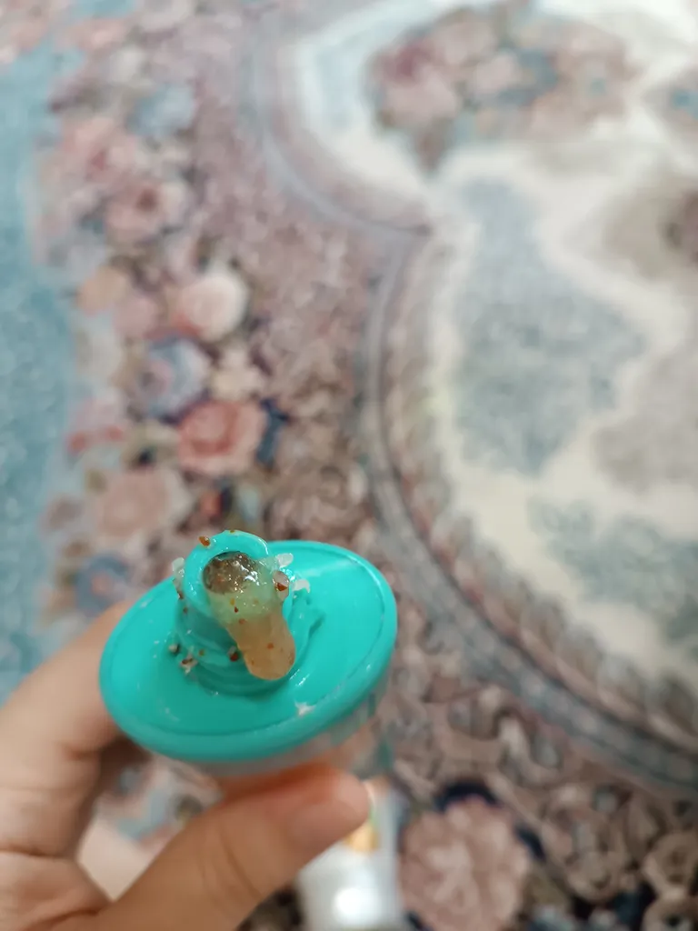 اسکراب صورت شون مدل عصاره گردو حجم 150 میلی لیتر