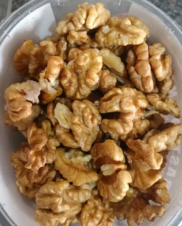 مغز گردو اکبر راستگو - 200 گرم