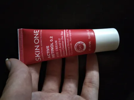 کرم دور چشم اسکین وان مدل اکتیو رتینول حجم 20 میلی لیتر