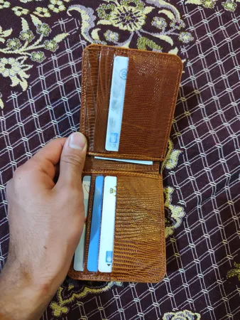 کیف پول مردانه مدل چرم طبیعی گاوی طرح دار