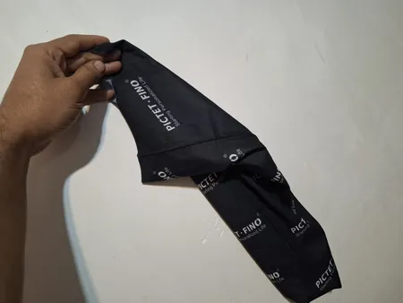 دستمال سر و گردن پیکتت فاینو مدل RH47