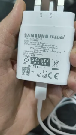 شارژر دیواری 45 وات مدل XBEG-TA845W