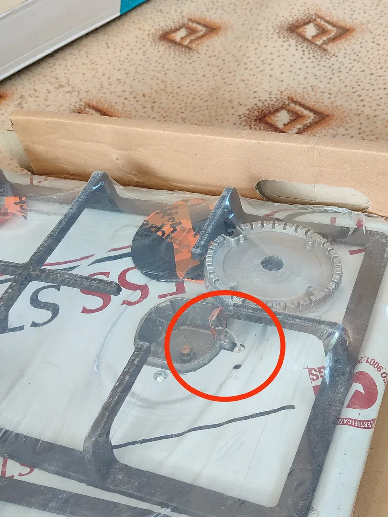 اجاق گاز 5 شعله رومیزی توکار هاکان مدل بوش