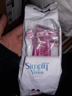 خود تراش ژیلت مدل Simply Venus 3 بسته 4 عددی