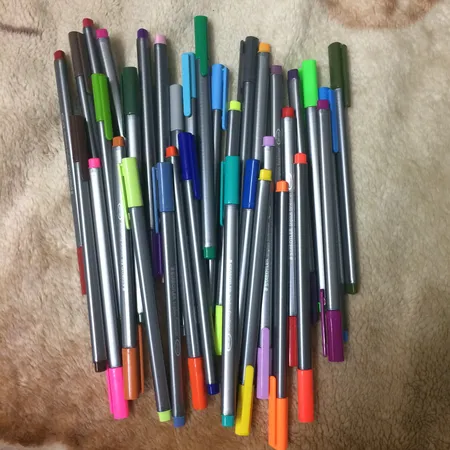 روان نویس 36 رنگ استدلر مدل Triplus Brilliant Colors