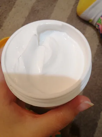 کرم دست نئودرم مدل Honey Shea حجم 150 میلی‌لیتر