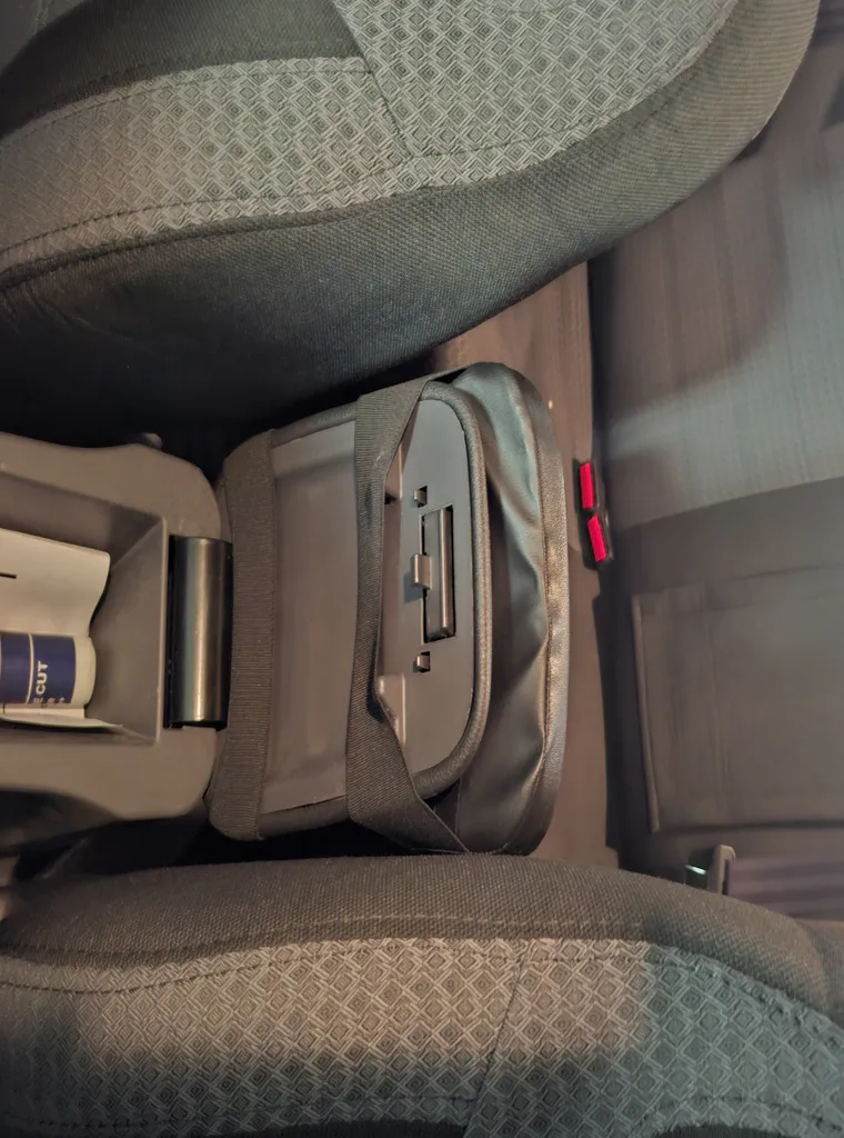 پد کنسول خودرو نادیاهوم مدل consolepad