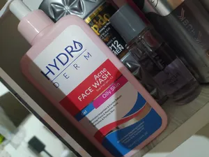 تجریه خرید ژل شست‌وشوی صورت هیدرودرم مدل Acne مناسب پوست‌های چرب حجم 350 میلی‌لیتر