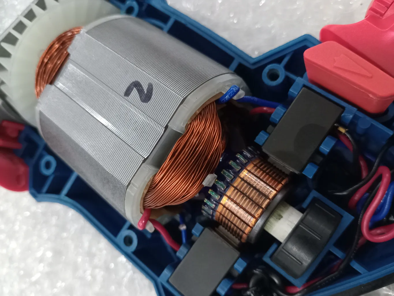 دریل چکشی جی آر تی  مدل GRT-G2015