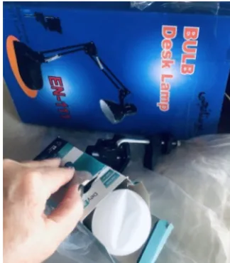 چراغ مطالعه بوستانچی مدل EN-111 همراه با لامپ  ال ای دی 7 وات E27