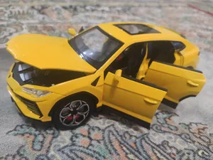 تجریه خرید ماکت ماشین چه ژی مدل Lamborghini Urus
