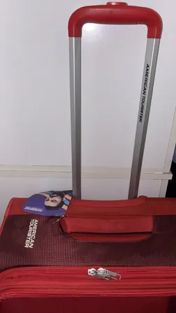 چمدان امریکن توریستر مدل OCTANS سایز متوسط