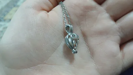 گردنبند زنانه مدل Pearl به همراه صدف مروارید دار