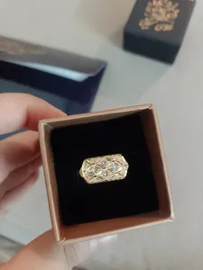 تجریه خرید انگشتر طلا 18 عیار زنانه طلای مستجابی مدل آوا کد 3 سایز 55