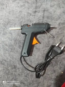 دستگاه چسب تفنگی جانسون مدل FL-138B به همراه یک عدد چسب حرارتی جانسون بصورت رایگان