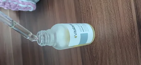 سرم ضد لک ویتالیر مدل آربوتین حجم 30 میلی لیتر