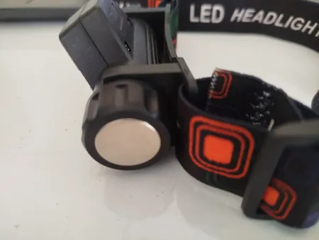 چراغ پیشانی مدل Portable 101