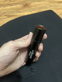 چراغ قوه دستی مدل UV 365nm filter