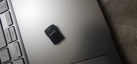 فلش مموری سن دیسک مدل Ultra Fit ظرفیت 128 گیگابایت