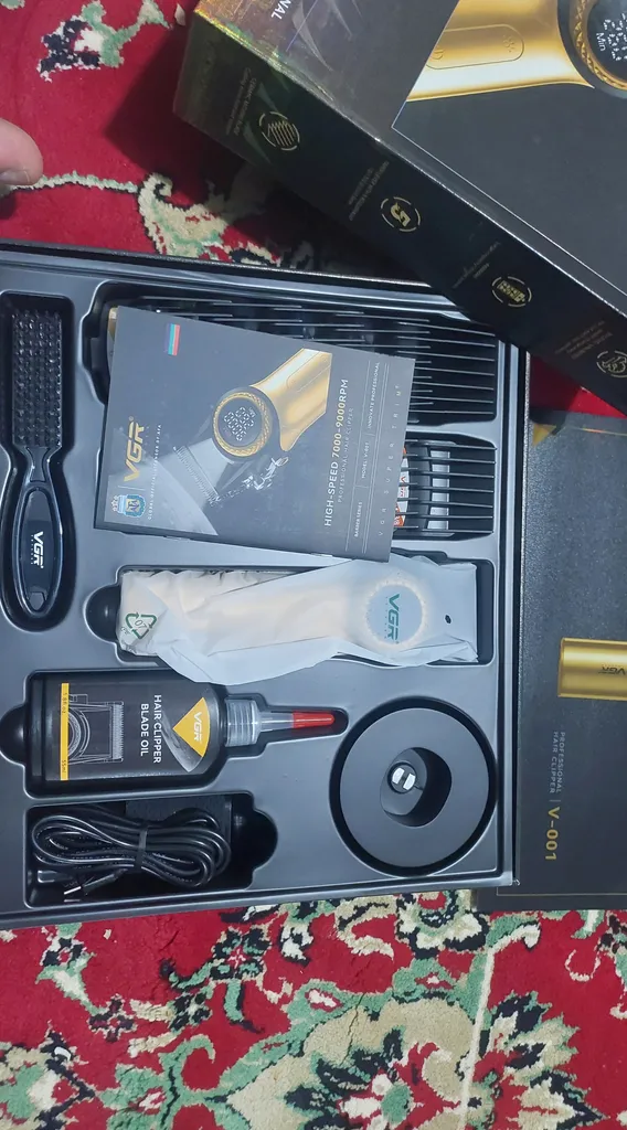 ماشین اصلاح موی سر وی جی ار مدل V-001