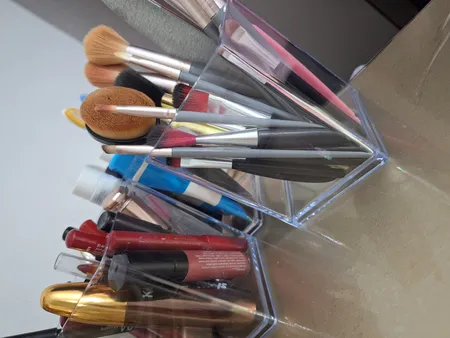 استند لوازم آرایشی هیواد مدل D3 بسته سه عددی