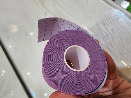 چسب عضله کنزیوتیپ کد 469232 سایز S