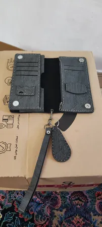 کیف پول مدل چند کاره