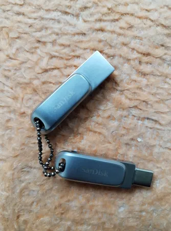 فلش مموری سن دیسک مدل Ultra Dual Drive Luxe ظرفیت 512 گیگابایت با رابط USB 3.2، USB-C