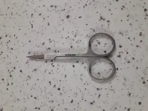 تجریه خرید قیچی ابرو دیواین مدل E2