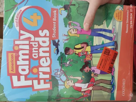 کتاب Family and Friends 4 اثر Naomi Simmons انتشارات الوندپویان