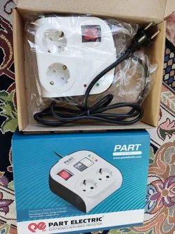 محافظ ولتاژ پارت الکتریک مدل 8787