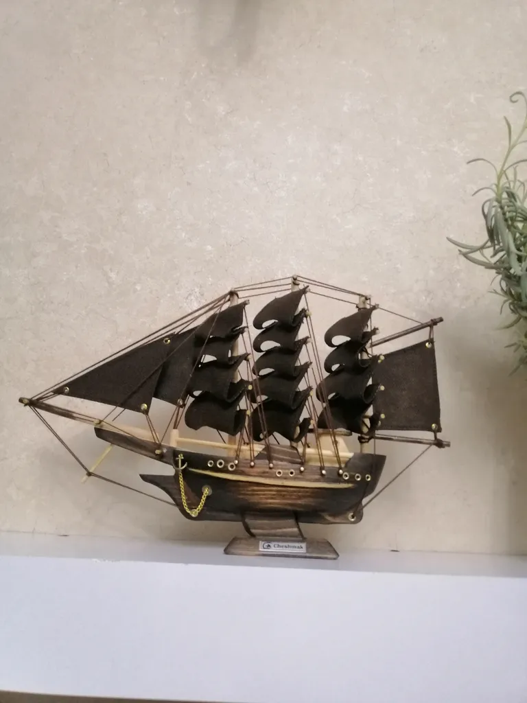 ماکت دکوری طرح کشتی مدل ch101