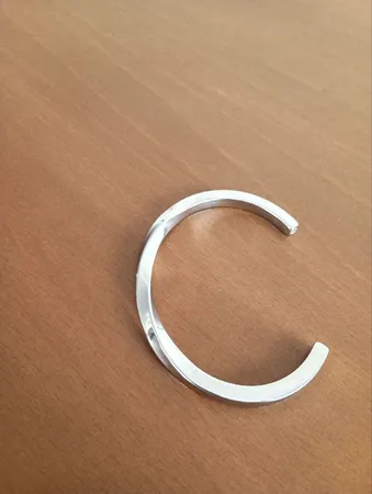 دستبند مردانه مدل بنگل پیچی