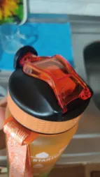 قمقمه مدل ورزشی گنجایش 1 لیتر