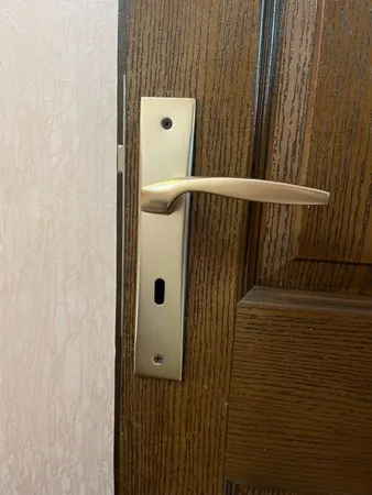 دستگیره درب کلیدی کلون کد 7722 بسته 2 عددی