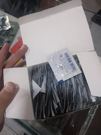 پد الکلی پاکیار مدل 100 بسته 100 عددی