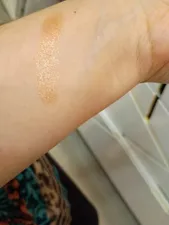 تجریه خرید رژ لب جامد دیویو مدل شاین دار شماره 102