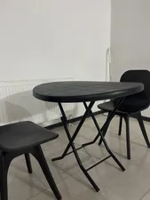 تجریه خرید میز و صندلی ناهارخوری دو نفره مدل آرین فایبرگلاس