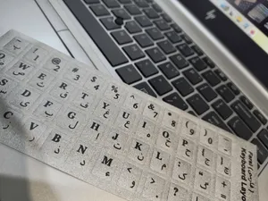 تجریه خرید برچسب کیبورد حروف فارسی شفاف مدل 2022