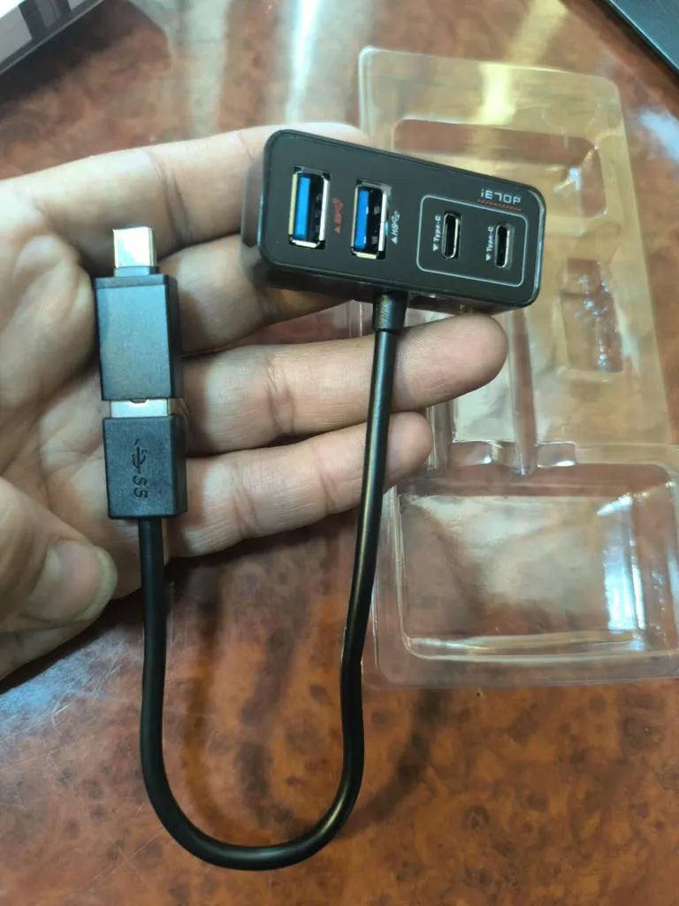 هاب 4 پورت USB.3 آی ای تاپ مدل TU-356B هاب 4 پورت USB.3 آی ای تاپ مدل TU-356B