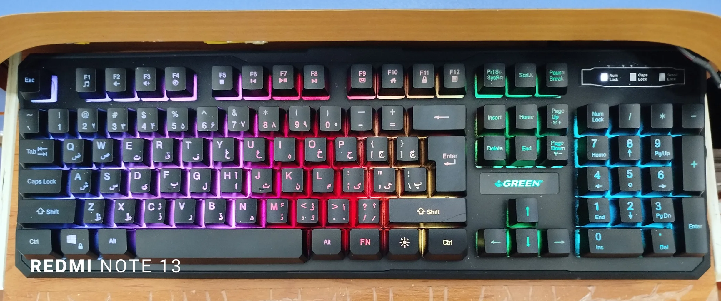 کیبورد گیمینگ گرین مدل GK601-RGB، سوییچ نیمه مکانیکال، Full-Size، نورپردازی RGB کیبورد گیمینگ گرین مدل GK601-RGB، سوییچ نیمه مکانیکال، Full-Size، نورپردازی RGB