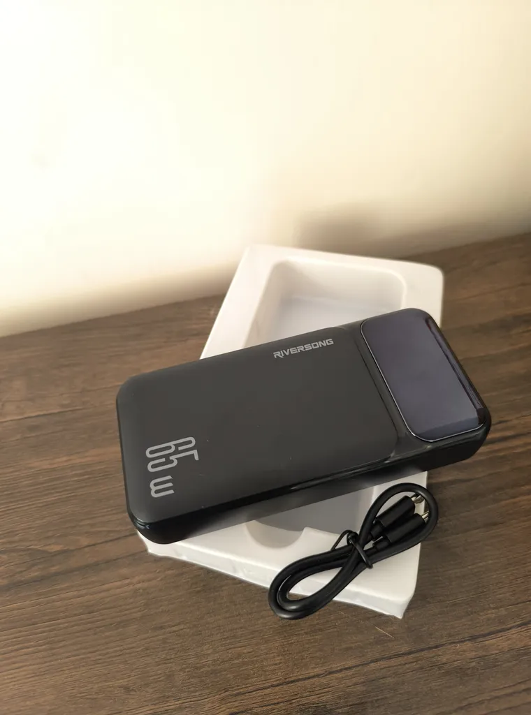 پاور بانک ریورسانگ مدل Phantom 65 pro PB103 ظرفیت 20000 میلی‌آمپر ساعت