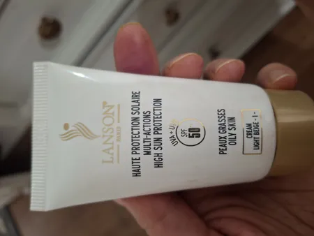 کرم پودر BB گلد انجل شماره  01 حجم 60 میلی لیتر