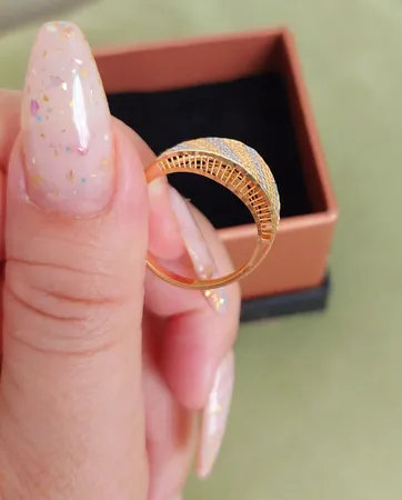 انگشتر طلا 18 عیار زنانه طلای مستجابی مدل آوا کد 670566