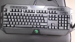 کیبورد گیمینگ تسکو مدل TK 8124، سوییچ ممبران، Full-Size، نورپردازی RGB LED