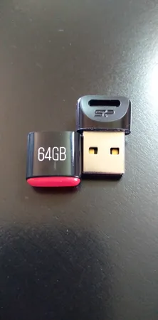 فلش مموری سیلیکون پاور مدل Touch T06 ظرفیت 64 گیگابایت