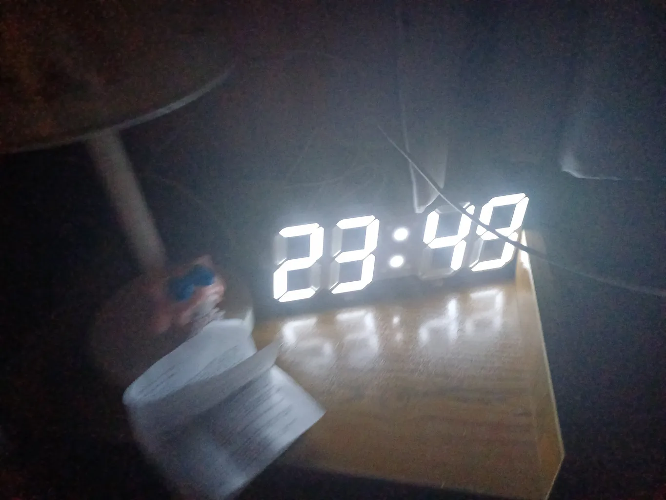 ساعت رومیزی دیجیتال مدل هوشمند عددی